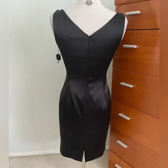NWT Tahari Black Satin-like Cocktail Dress Size 8 Sleeveless Sheath - Picture 7 of 12